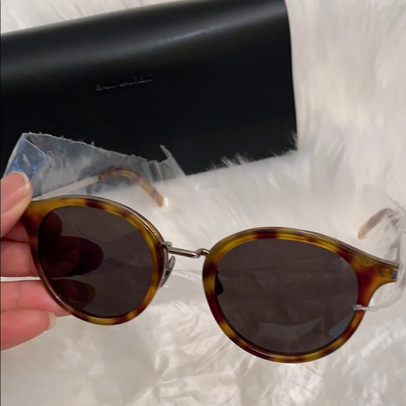 New Authentic Saint Laurent Sunglasses - Picture 4 of 6